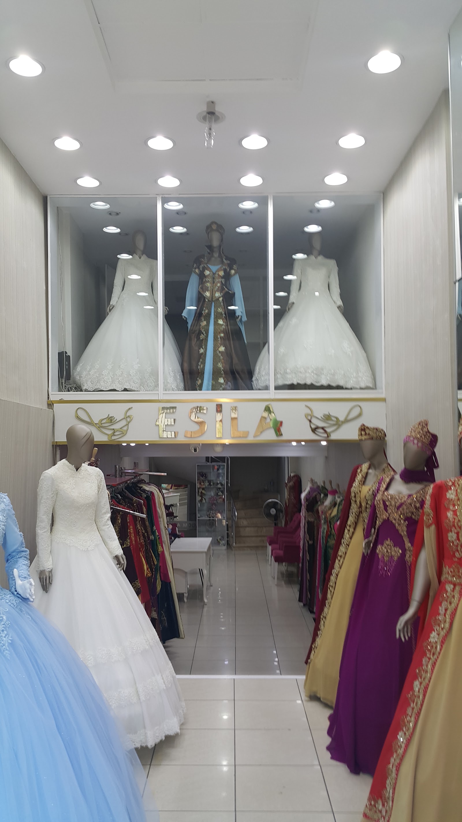 ESİLA MODA GELİNLİK