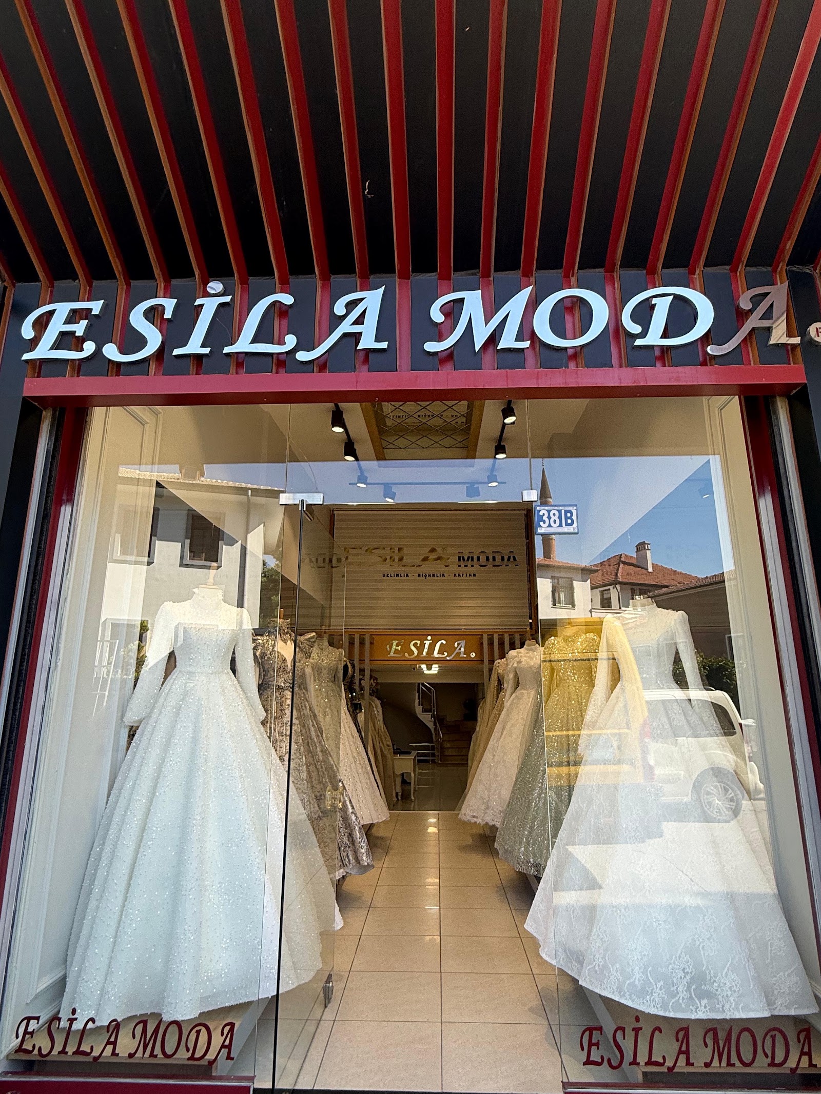 Esila Moda Gelinlik kır düğünü mekanı — Meram