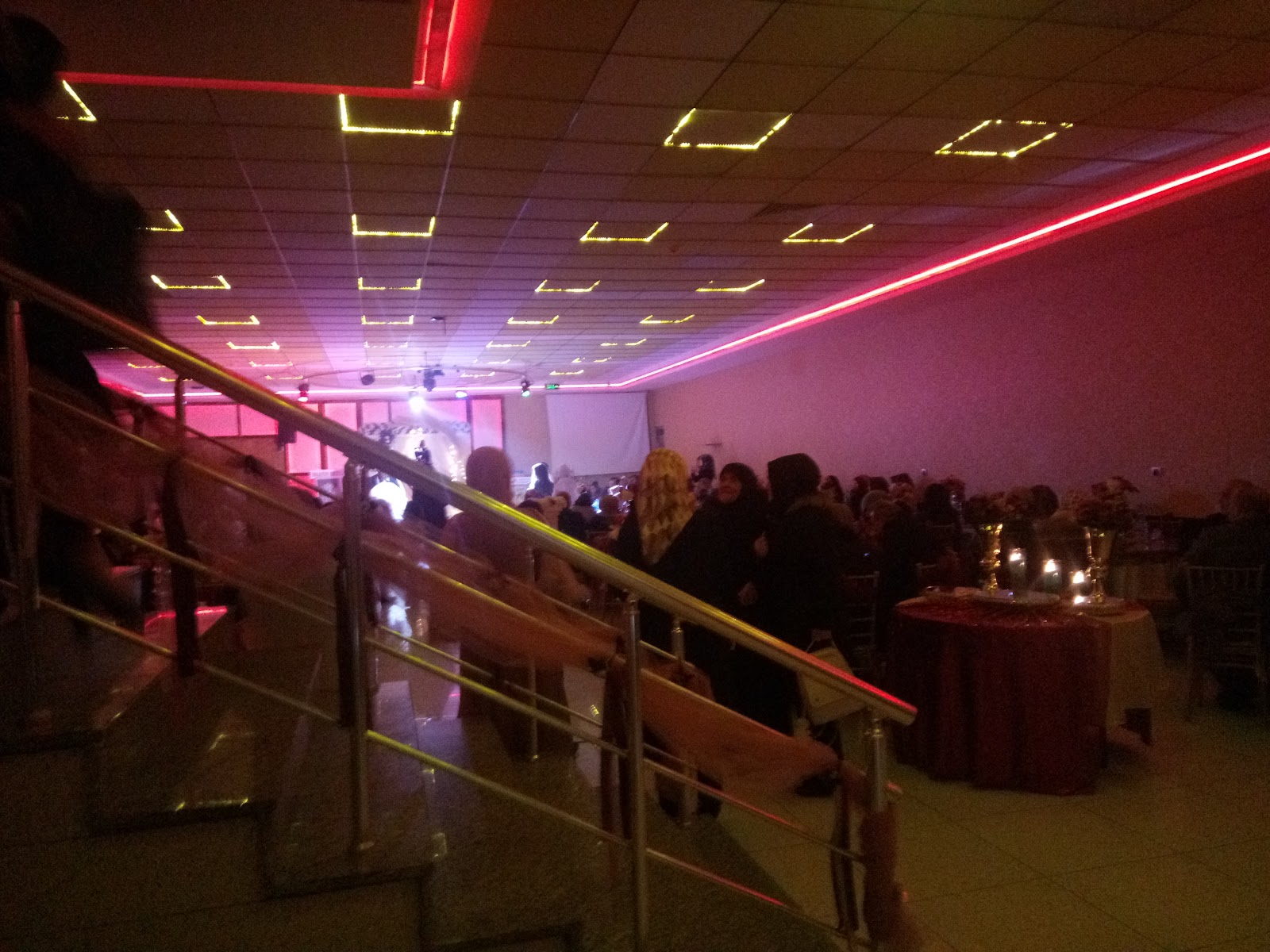 Gold Nişan ve Kına Salonu
